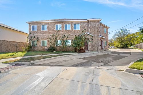 201-609 Meadow View Ct, Denton, TX, 76207-7574 | Card Image