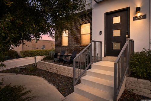 na-7911 Southlake Pass, San Antonio, TX, 78235-4442 | Card Image