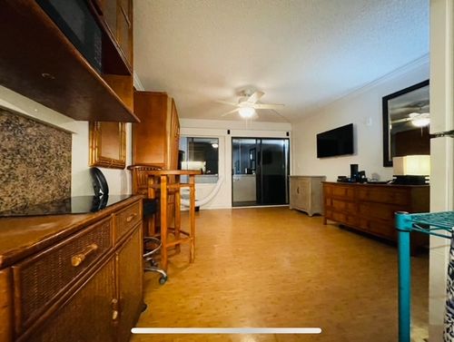 apt-203-75-5680 Kuakini Hwy, Kailua Kona, HI, 96740-3128 | Card Image