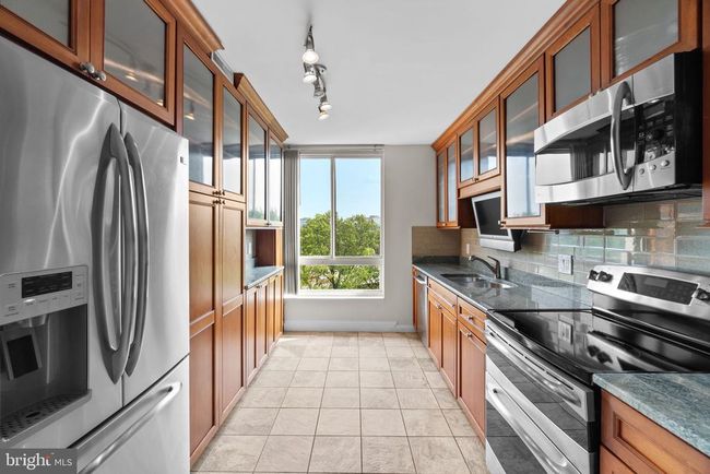 APT-1512 - 1800 Old Meadow Rd, Condo with 3 bedrooms, 4 bathrooms and null parking in MCLEAN VA | Image 4