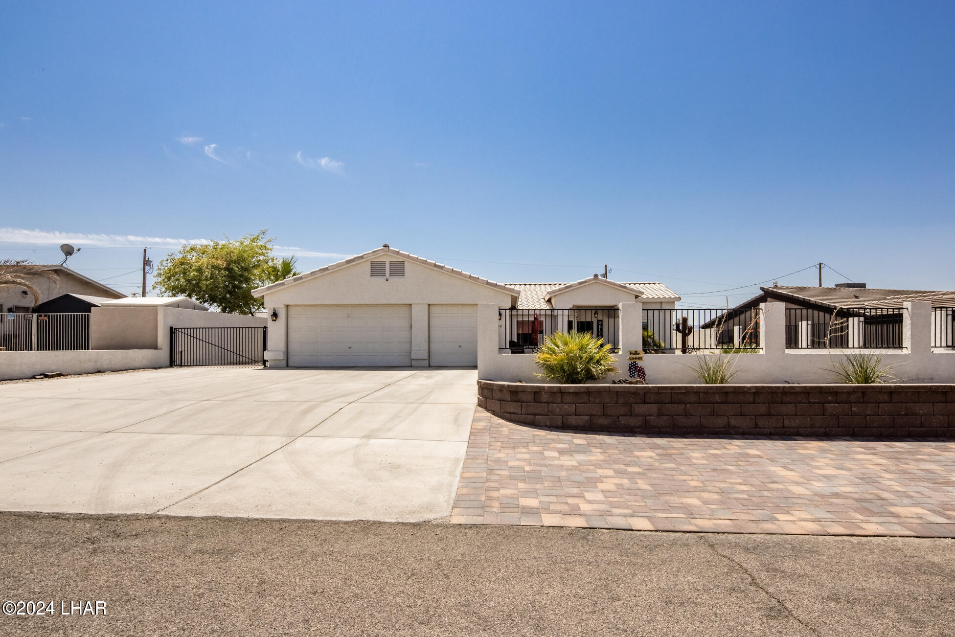 Topaz Dr, Lake Havasu City, AZ 86403