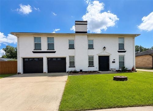 323 Terry Pkwy, Terrytown, LA, 70056-2618 | Card Image