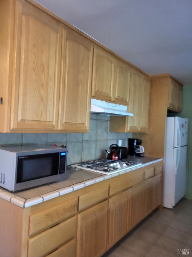 123 Old Oak Ln, House other with 2 bedrooms, 2 bathrooms and 4 parking in Santa Rosa CA | Image 15