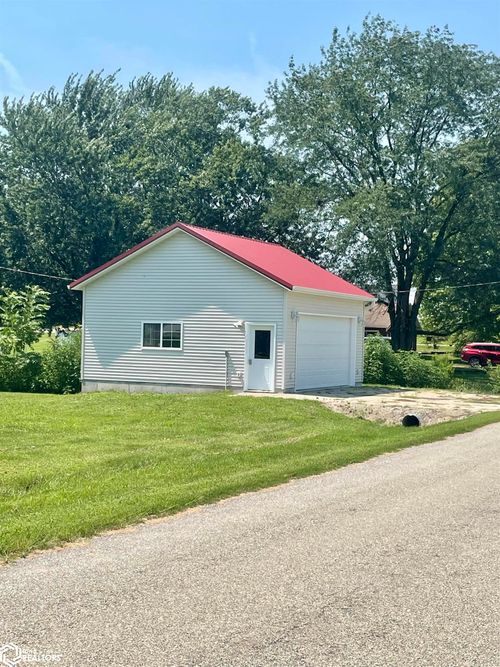 301 Franklin 6th St, Donnellson, IA, 52625-9293 | Card Image