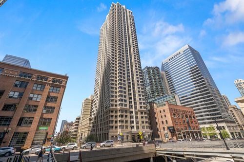 1106-440 N Wabash Ave, Chicago, IL, 60611-7636 | Card Image