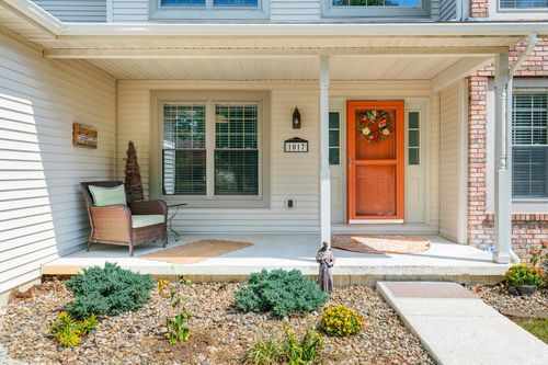 1017 S Carleton Ct, Bloomington, IN, 47401-8172 | Card Image