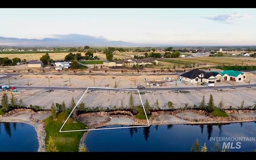 3689 N Templeton Way, Eagle, ID, 83616-1542 | Card Image