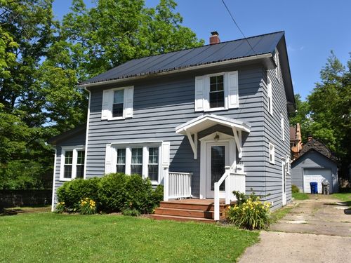 221 Locust St, Meadville, PA, 16335-1705 | Card Image