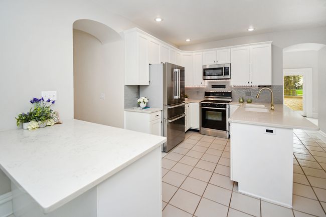 1005 Hovey Ave, House other with 3 bedrooms, 4 bathrooms and 11 parking in Normal IL | Image 29