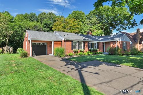 147 Ridge Rd, Middletown, CT, 06457-4457 | Card Image
