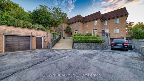 2-6 Mason Rd, Scarborough, ON, M1M3P8 | Card Image