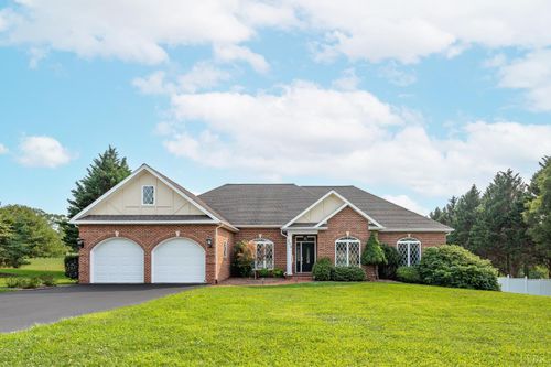 200 N Branch Rd, Bedford, VA, 24523-1240 | Card Image