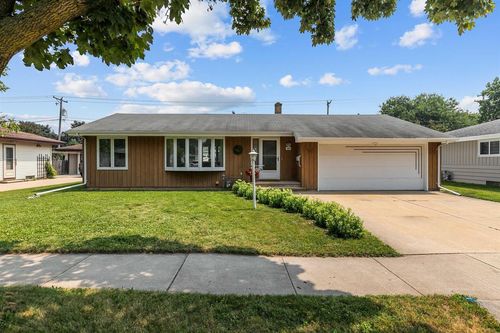 1024 S Matthias Street, APPLETON, WI, 54915 | Card Image