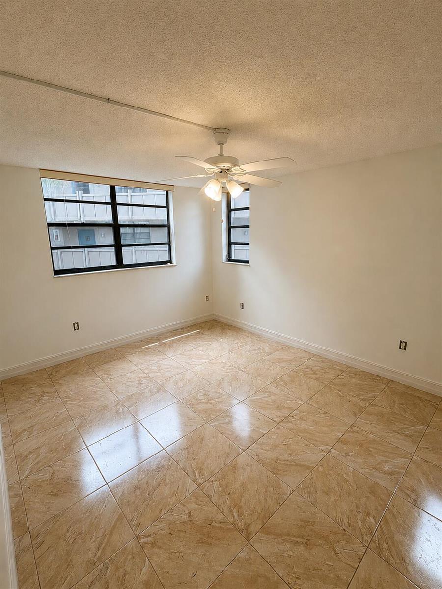 Residential in Pembroke Pines 5