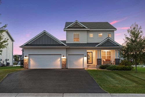 828 June Ave N, Lake Elmo, MN, 55042-2303 | Card Image