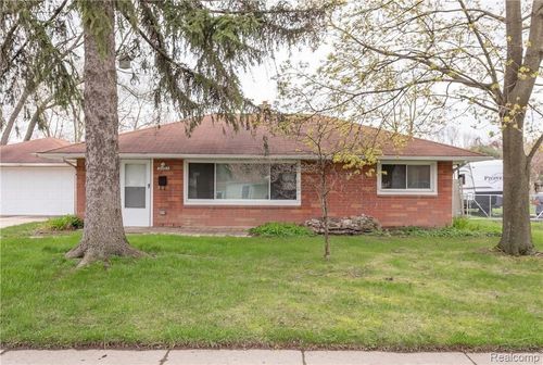 31733 Kathryn St, Garden City, MI, 48135-1337 | Card Image