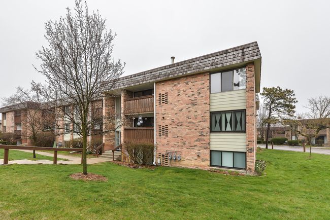 Exterior View 2 | Image 12