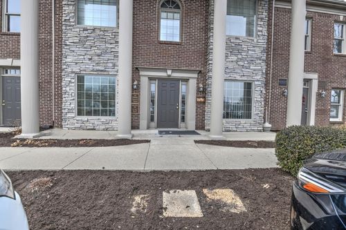 55-513 Darby Creek Rd, Lexington, KY, 40509-1603 | Card Image