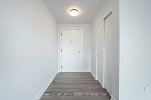 1003-2525 Bathurst St, Toronto, ON, M6B2Y9 | Card Image