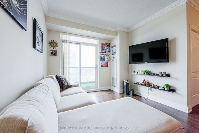 1504 - 20 N Park Rd, Condo with 3 bedrooms, 2 bathrooms and 2 parking in Vaughan ON | Image 9