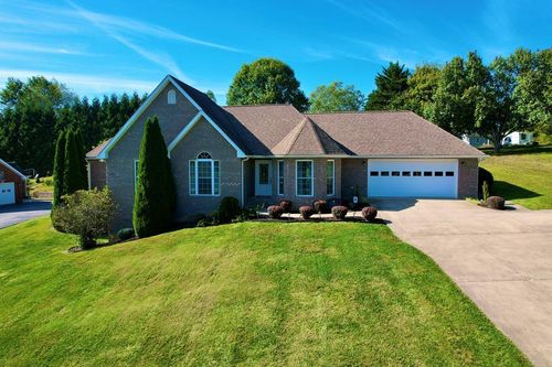 32582 Spring Crest Dr, Glade Spring, VA, 24340-5093 | Card Image