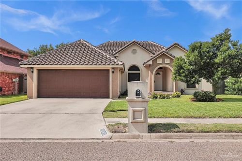 1216 Tanglewood Dr, Edinburg, TX, 78539-7446 | Card Image