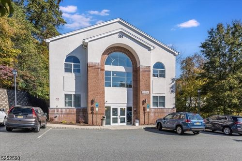 504 Hamburg Tpke, Wayne, NJ, 07470-2034 | Card Image