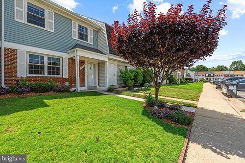 8695 Carlton Dr, MANASSAS, VA, 20110-6308 | Card Image