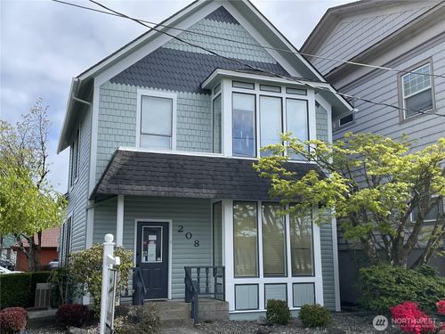 208 N H St, Aberdeen, WA, 98520-5233 | Card Image