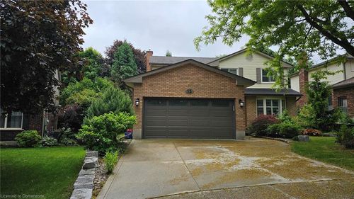 15 Birchlawn Ave, Cambridge, ON, N1S4S1 | Card Image