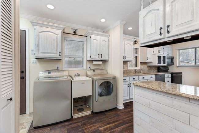 31810 Briar Ln, House other with 3 bedrooms, 2 bathrooms and null parking in Saint Clair Shores MI | Image 8
