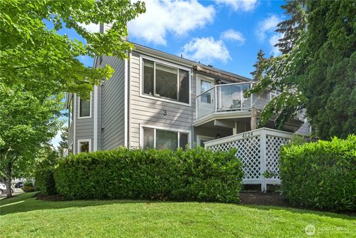 1014-4124 Providence Point Dr Se, Issaquah, WA, 98029-7210 | Card Image
