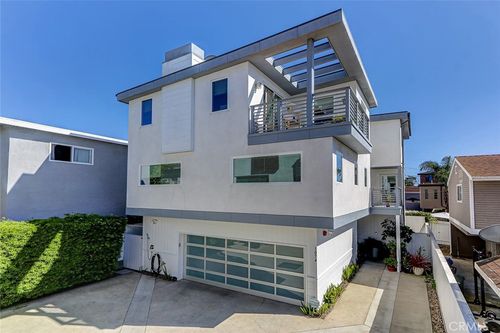 1074 7th St, Hermosa Beach, CA, 90254-4825 | Card Image
