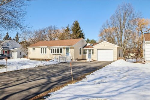 116 Harwood Rd, Spencerport, NY, 14559-2136 | Card Image