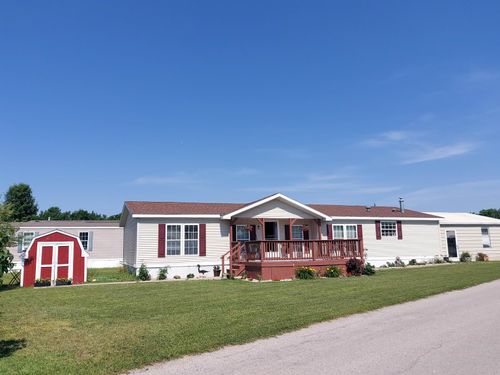 4627 Violet Ln, Traverse City, MI, 49685-7841 | Card Image