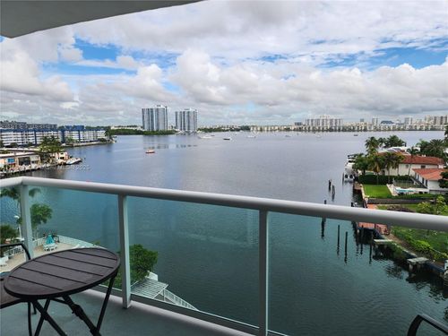 apt-805-2841 Ne 163rd St, North Miami Beach, FL, 33160-4429 | Card Image