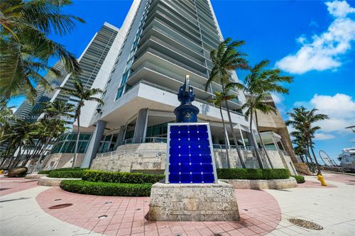 apt-3110-335 S Biscayne Blvd, Miami, FL, 33131-2351 | Card Image