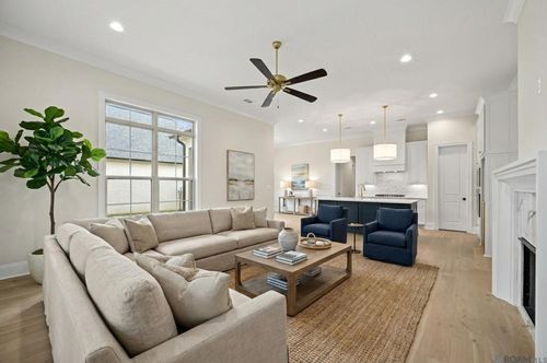 5131 Oakwater Aly, Gonzales, LA, 70737-5416 | Card Image