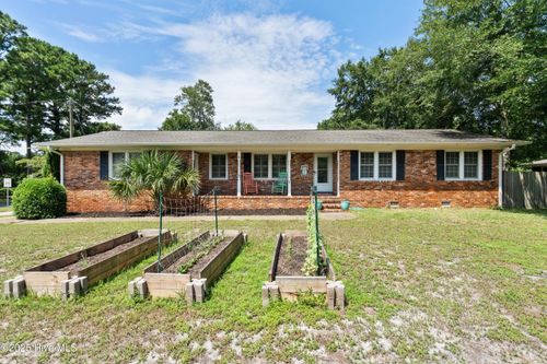 142 Mohican Trl, Wilmington, NC, 28409-3417 | Card Image