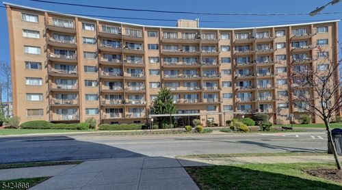 apt-219-265 Main St, Ridgefield Park, NJ, 07660-1572 | Card Image