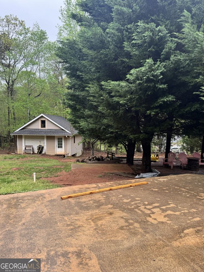 374 Persimmon Dr, House other with 5 bedrooms, 3 bathrooms and 8 parking in Sharpsburg GA | Image 28