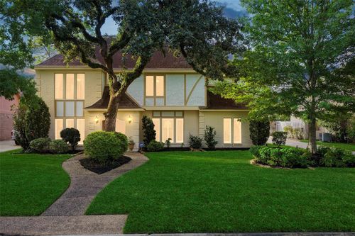 12323 Knobcrest Dr, Houston, TX, 77070-2439 | Card Image