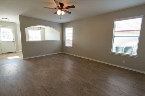 14909 Chamberlain Ct, Austin, TX, 78724-6382 | Card Image