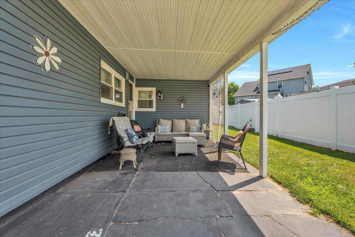 Residential in MAPLE SHADE 4