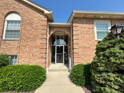 5140 Old Oak Trl, Cincinnati, OH, 45238-5677 | Card Image