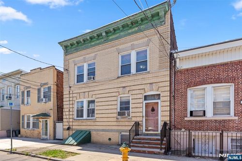 564 N 9th St, Newark, NJ, 07107-1908 | Card Image