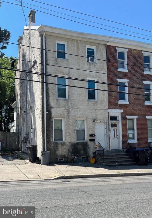 424 E Marshall St, NORRISTOWN, PA, 19401-5151 | Card Image