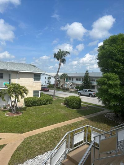 E-11 - 5940 21 St Street N, Condo with 2 bedrooms, 1 bathrooms and null parking in St Petersburg FL | Image 3