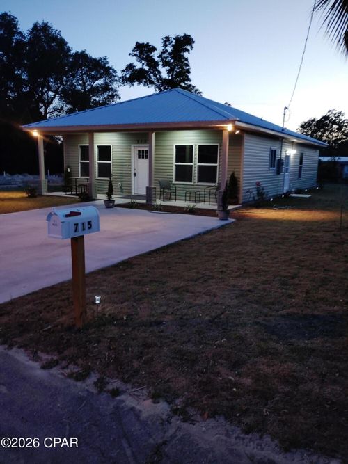 715 Cactus Ave, Panama City, FL, 32401-4217 | Card Image