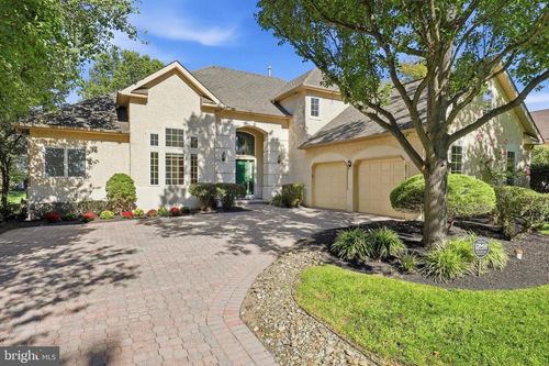 121 Inverness Dr, BLUE BELL, PA, 19422-3204 | Card Image